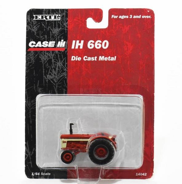 Tomy Ertl International Harvester 660 Tractor (44227)